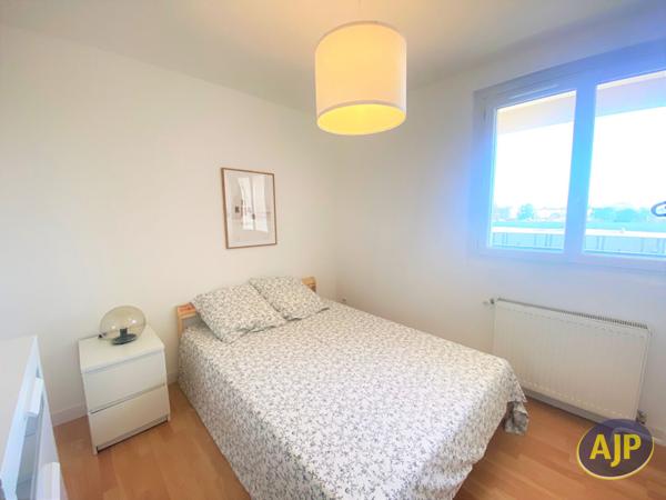 Appartement à louer Libourne : 4 pièces, 72m² avec 3 chambre(s) à 745€ - AJP Immobilier Saint Andre de Cubzac