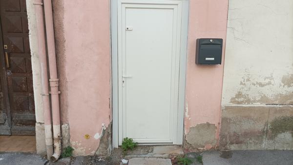 Narbonne (11100) appt t2 avec cour privé