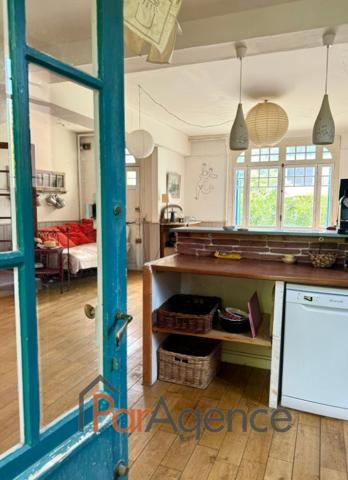 VILLA DE STYLE BALNEAIRE 6 PIECES