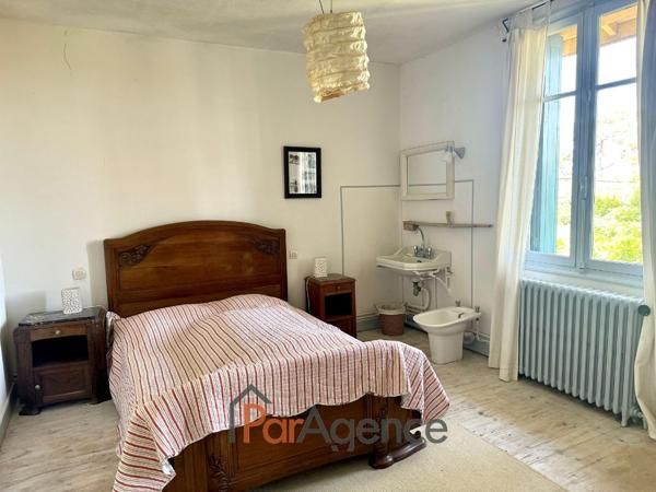 VILLA DE STYLE BALNEAIRE 6 PIECES