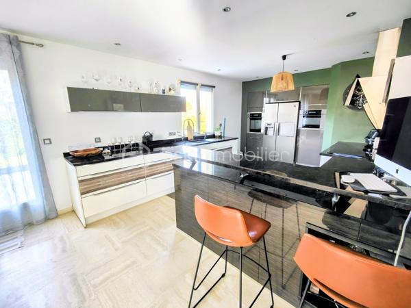 Maison de 233 m²