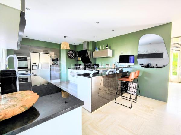 Maison de 233 m²