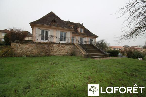 Location maison Thiviers - 4 pièce(s) - 160 m² - 990 €/mois