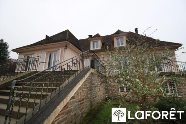 Location maison Thiviers - 4 pièce(s) - 160 m² - 990 €/mois