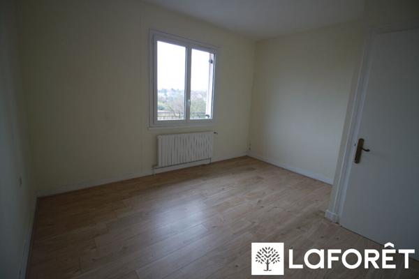 Location maison Thiviers - 4 pièce(s) - 160 m² - 990 €/mois