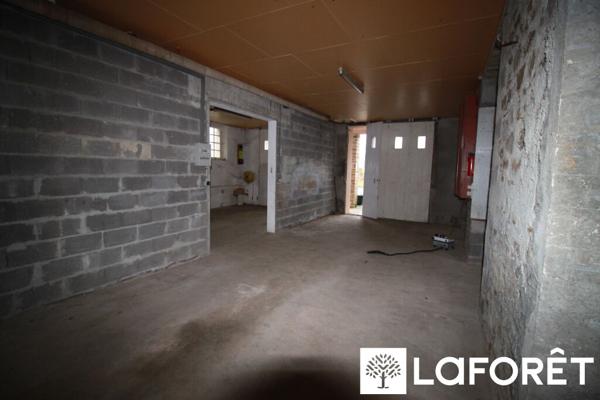 Location maison Thiviers - 4 pièce(s) - 160 m² - 990 €/mois