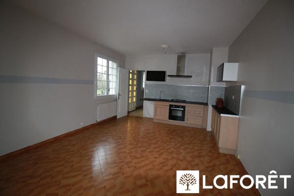 Location maison Thiviers - 4 pièce(s) - 160 m² - 990 €/mois