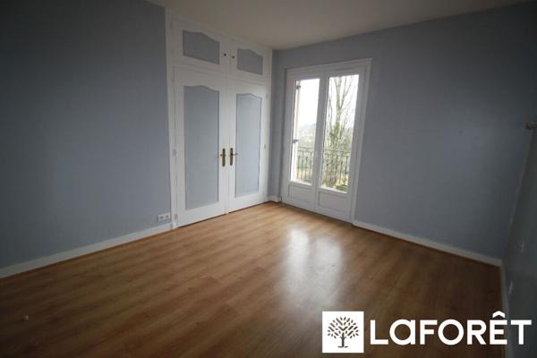 Location maison Thiviers - 4 pièce(s) - 160 m² - 990 €/mois