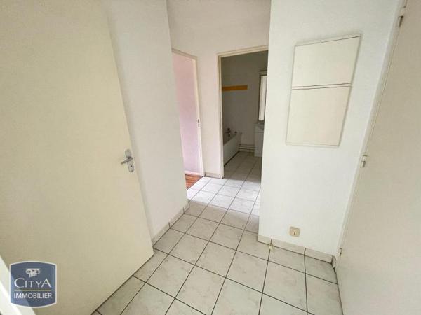 Appartement à louer 2 pièces 48.37m²