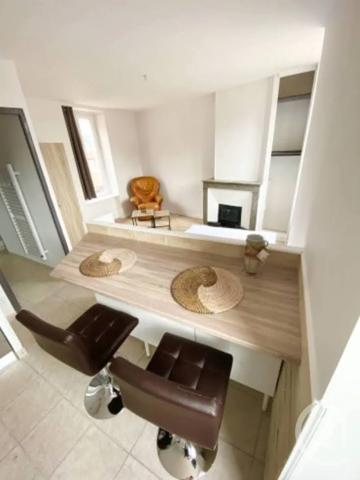 Immeuble à vendre  210 m 2   GIVORS  - 69