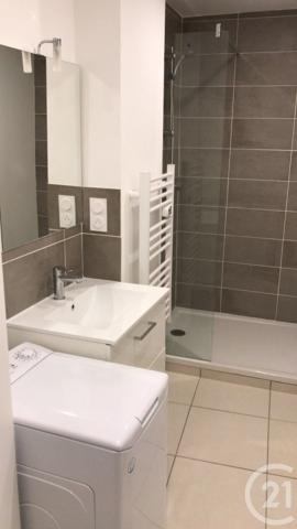 Immeuble à vendre  210 m 2   GIVORS  - 69