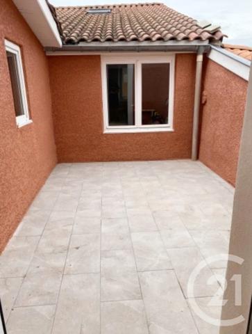 Immeuble à vendre  210 m 2   GIVORS  - 69