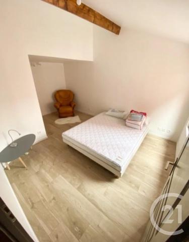 Immeuble à vendre  210 m 2   GIVORS  - 69