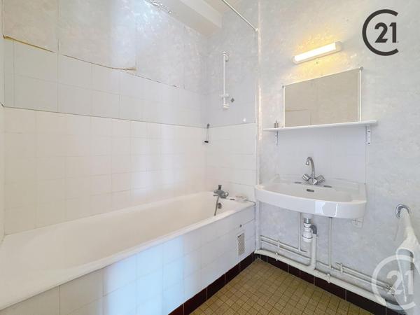 Appartement F3 à vendre  3 pièces - 73 m2 TROYES - 10