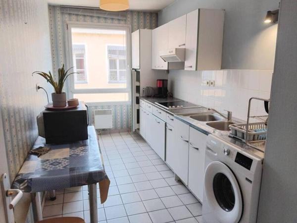 Appartement 3 pièces                                        - 69007 Lyon 7e  Arrondissement Réf : 5360