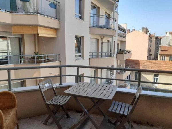 Appartement 3 pièces                                        - 69007 Lyon 7e  Arrondissement Réf : 5360