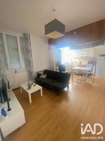 Location appartement 4 pièces 55 m² Saint-Sernin-sur-Rance