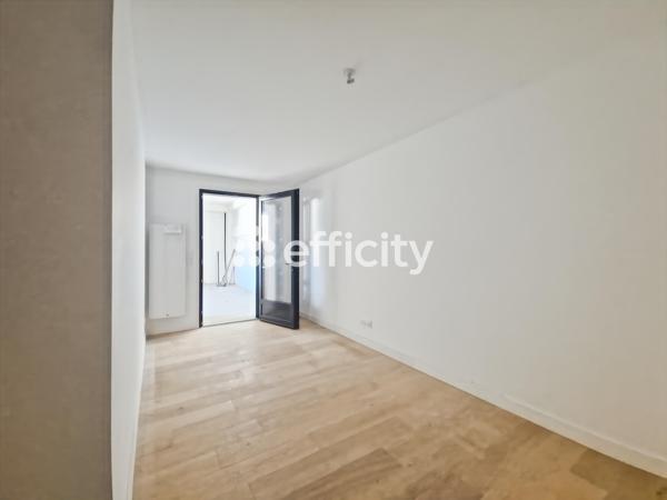 Appartement
         4 pièces
        - 86 m² Bien prestige 541 000 € *