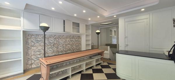Local commercial à louer - Paris 11e (Boulevard Voltaire) - PARIS