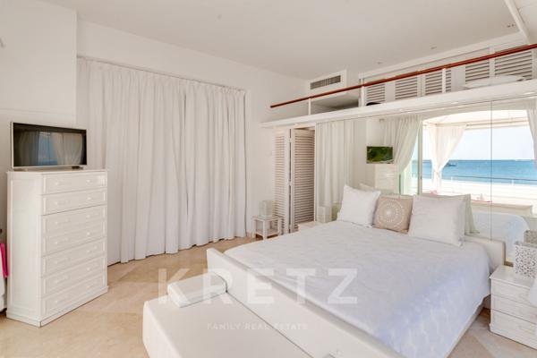 Villa iconique avec accès direct à la mer et plage