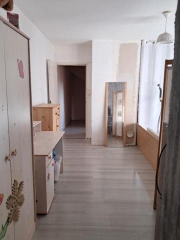 Maison Charmoille 8 pièces  190 m2 à 194 800 euros