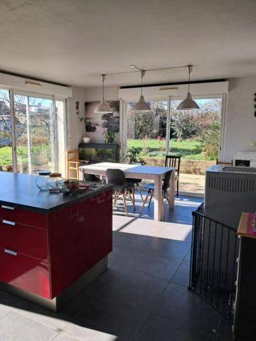 Maison Charmoille 8 pièces  190 m2 à 194 800 euros