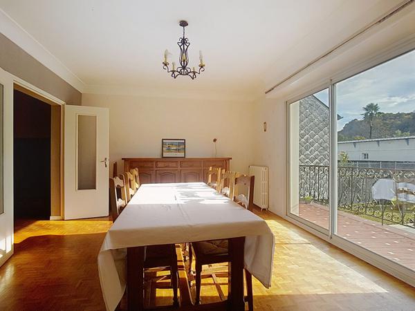 Gelos : Maison Familiale de 110 m² possibilité d'agrandissement avec 1000m² de Terrain séjour, salle à manger, cuisine, trois chambres, salle de bains, W.C, garage, sous-sol et combles aménageables