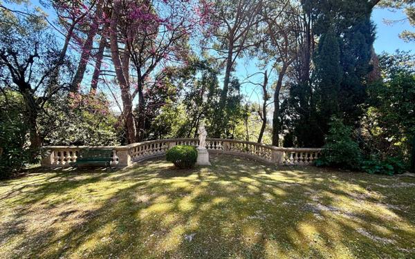 Appartement à vendre    3 pièces • 79 m2 Grasse