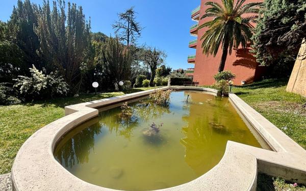 Appartement à vendre    3 pièces • 79 m2 Grasse