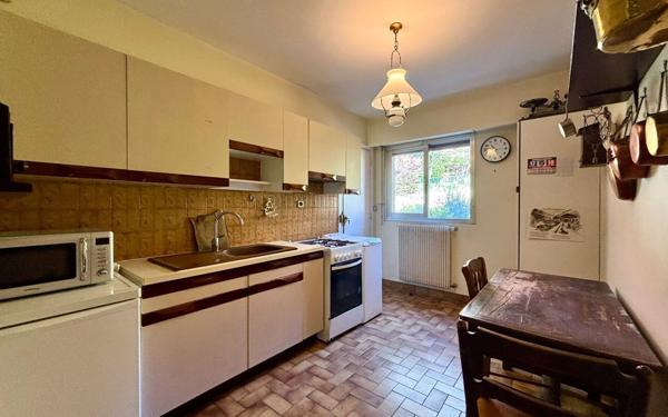 Appartement à vendre    3 pièces • 79 m2 Grasse