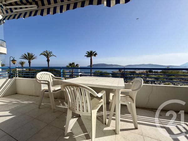 Appartement F4 à vendre  4 pièces - 90,93 m 2   TOULON  - 83