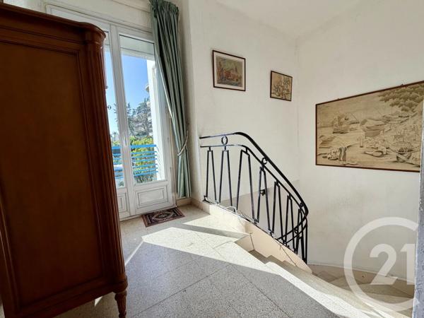 Appartement F4 à vendre  4 pièces - 90,93 m 2   TOULON  - 83