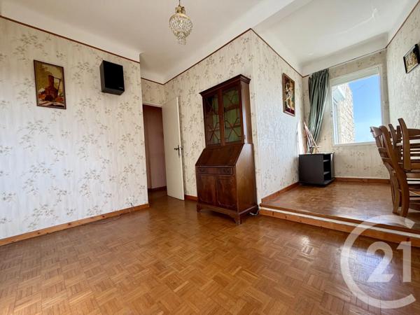 Appartement F4 à vendre  4 pièces - 90,93 m 2   TOULON  - 83