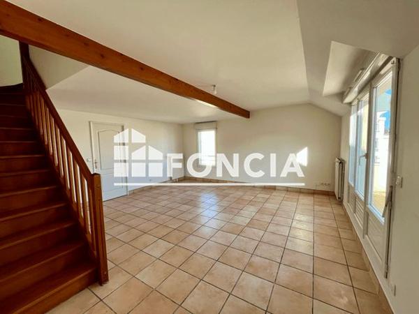 Location Appartement 4 pièces 77.48 m² - 4 A RUE DE LA REPUBLIQUE Mainvilliers 28300