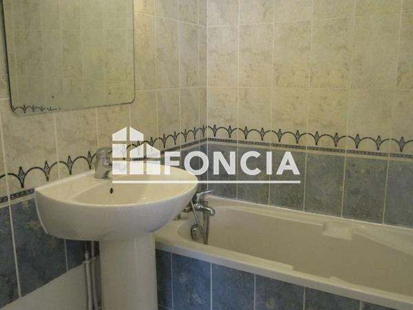 Location Appartement 4 pièces 77.48 m² - 4 A RUE DE LA REPUBLIQUE Mainvilliers 28300