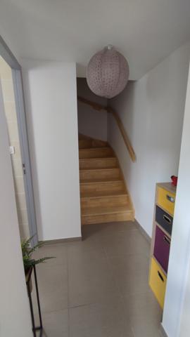 3 pièces 70 m² Duplex place de l'Eglise