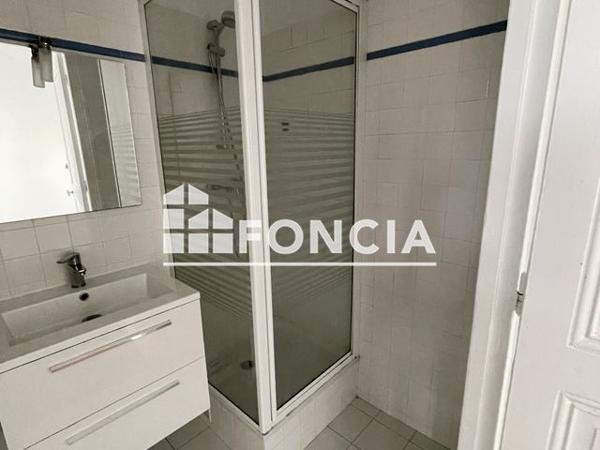 Location Appartement 2 pièces 33.1 m² - RUE LOUIS MORARD Paris 75014