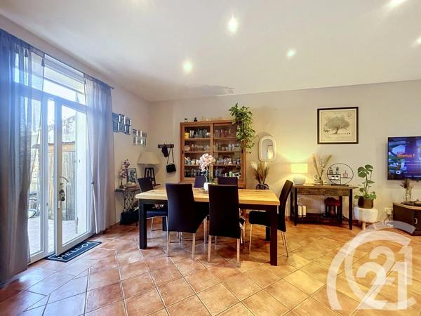 Maison à vendre  4 pièces - 107,75 m 2   CAVAILLON  - 84