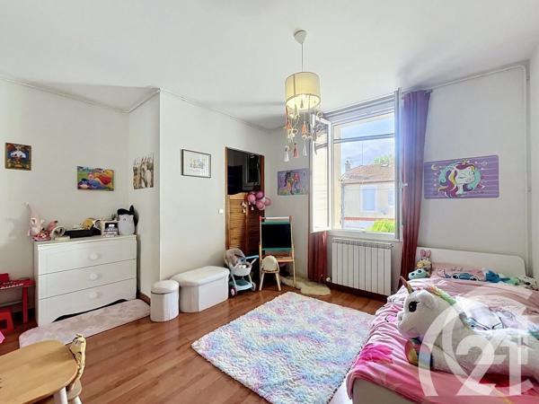 Maison à vendre  4 pièces - 107,75 m 2   CAVAILLON  - 84