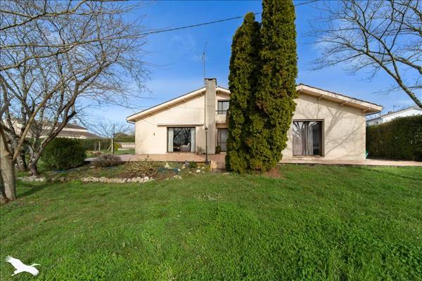 Maison à vendre |  Blaye |  4 pièces | 148 m²