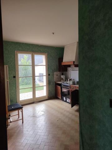 Grande maison avec terrain d’exception à découvrir et dépendance
