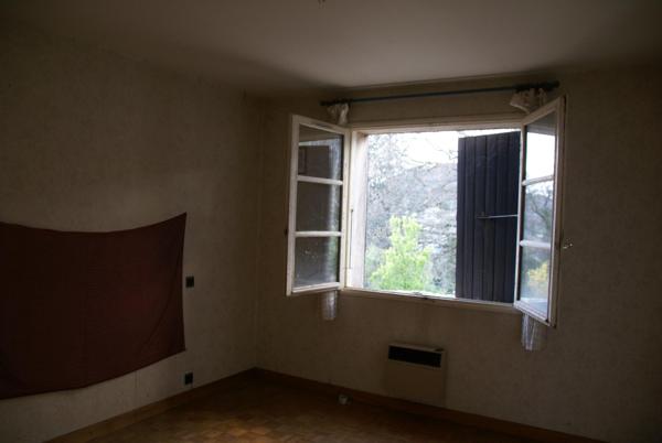 Grande maison avec terrain d’exception à découvrir et dépendance
