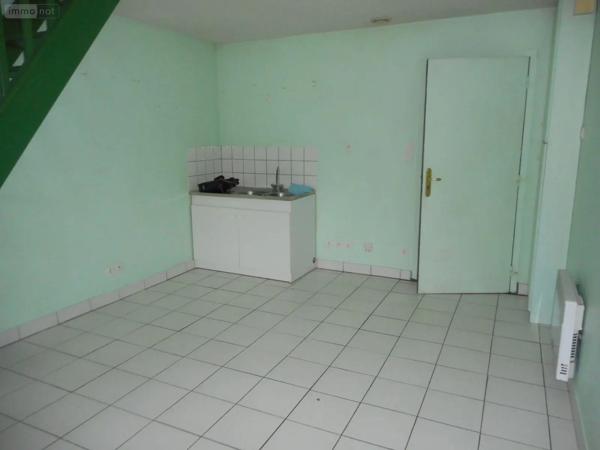 Location - Appartement Condé-en-Normandie 14110 2 pièces 23 m 2