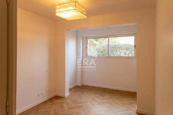 Appartement Duplex 4 pièces à louer avec vue mer et montagnes à Saint Laurent du Var