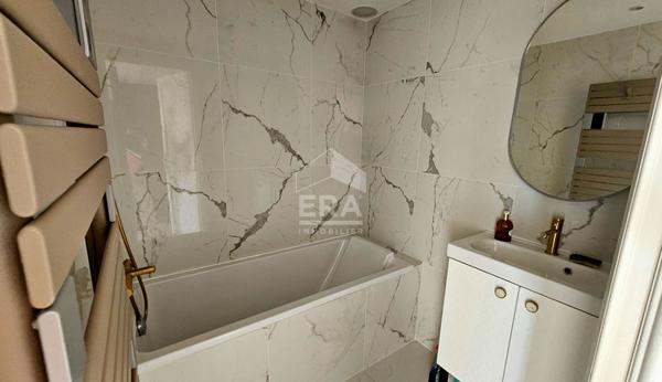 Appartement Duplex 4 pièces à louer avec vue mer et montagnes à Saint Laurent du Var