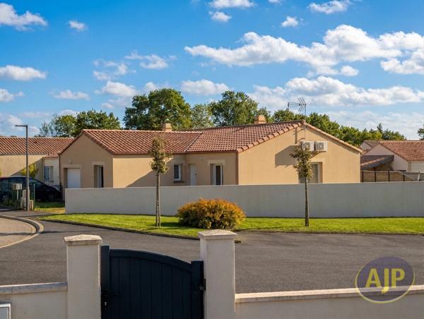 Vente maison Rocheserviere : 248 000 € - AJP Immobilier Vieillevigne