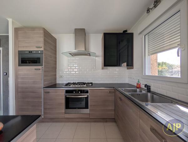 Vente maison Rocheserviere : 248 000 € - AJP Immobilier Vieillevigne