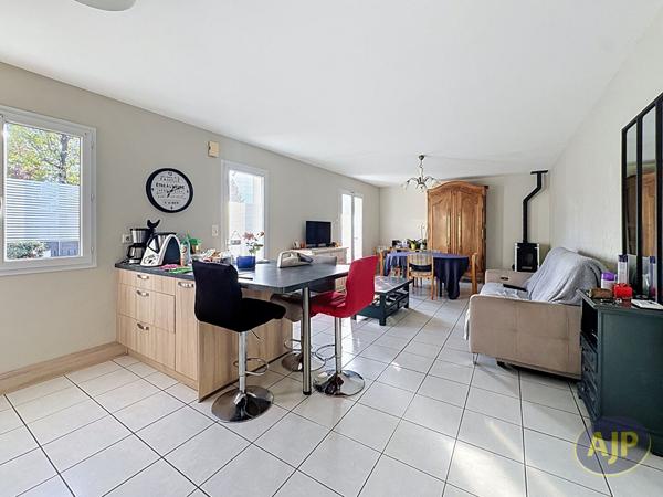 Maison à vendre Challans - 3 pièces, 70m² avec 2 chambre(s) à 253 200€ - AJP Immobilier Challans