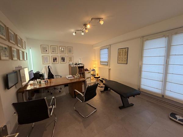 AVARICUM - APPARTEMENT 49 M² RÉNOVÉ AVEC BALCON