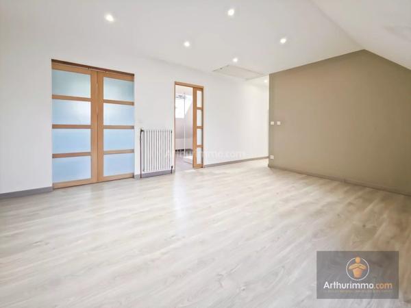 Vente                                                      Maison
                        
                     7 pièces                      142 m2                     à Bondoufle